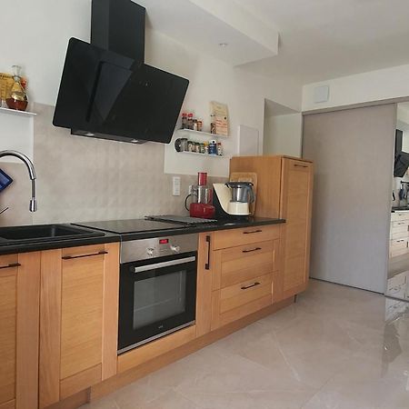 Charmant Appartement En Rez De Jardin Sartène Exterior foto